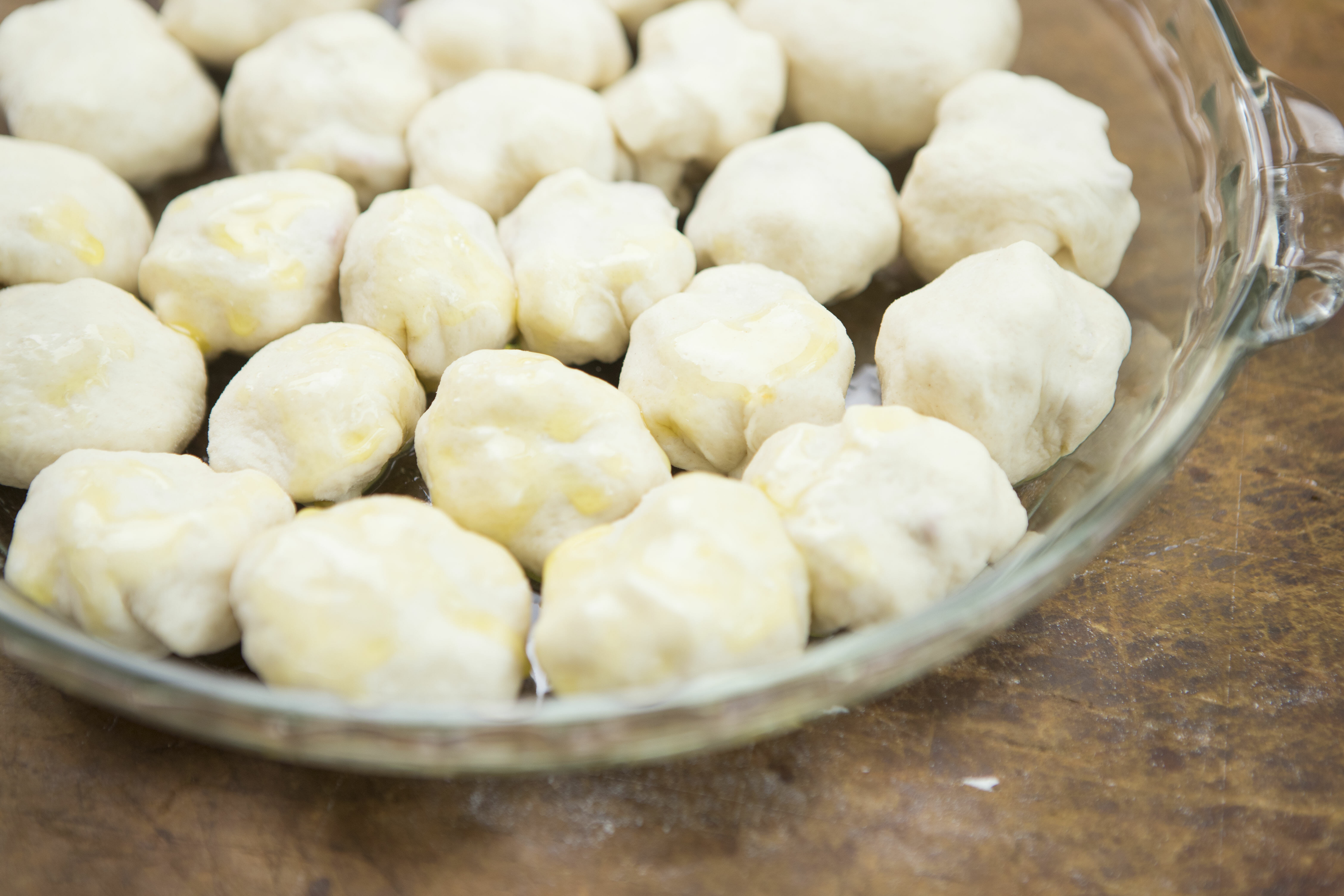 pizza rolls in pan