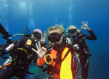 What to expect on a Liveaboard trip